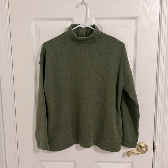 Madewell Mockneck Button-Back Top Sweater NWT In Loden Green Size Small - Picture 4 of 9